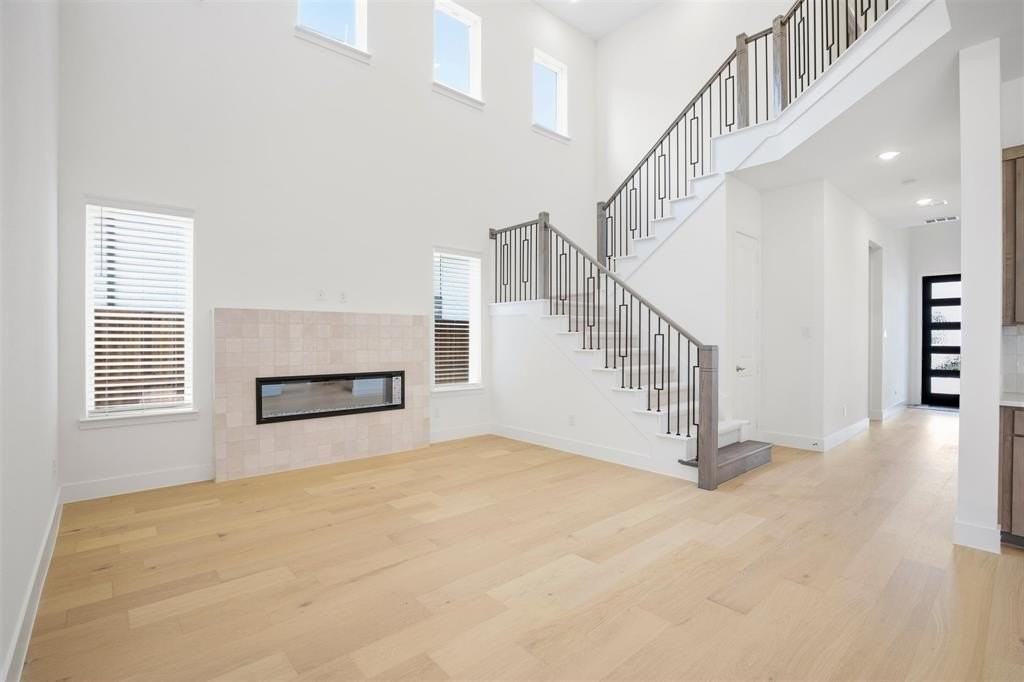 14299 Saralee St - Photo 3 of 26