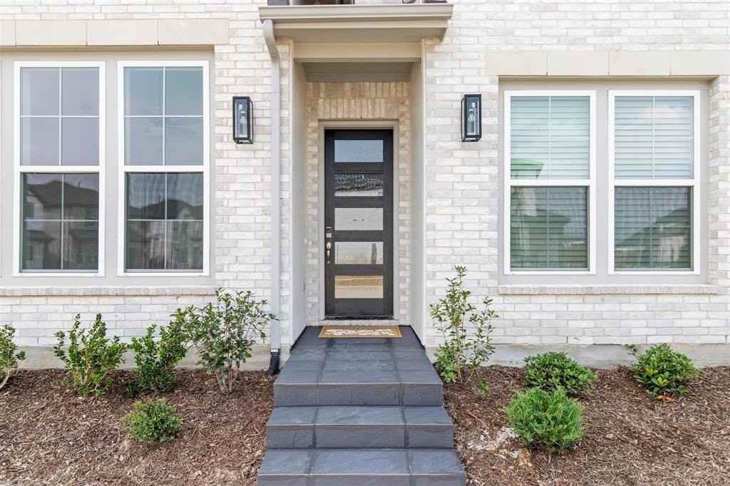 14299 Saralee St - Photo 5 of 26