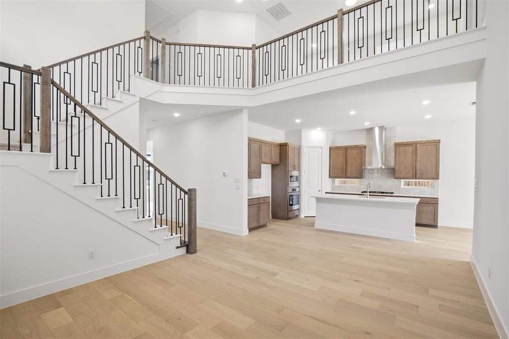 14299 Saralee St - Photo 6 of 26