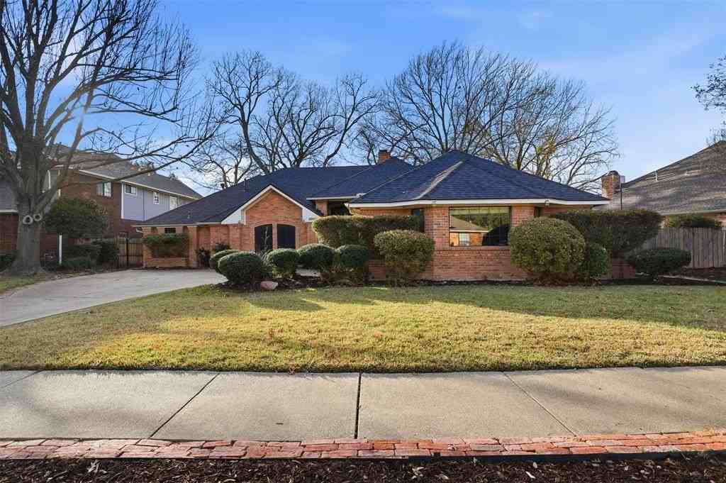 2209 Fulton Dr - Photo 2 of 28