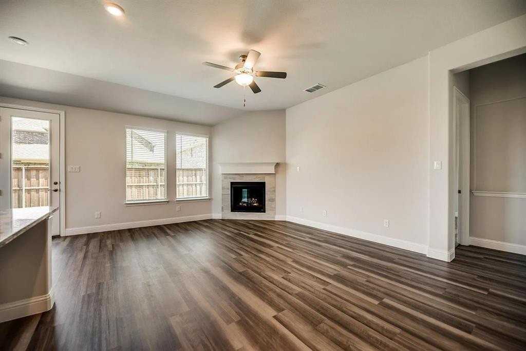 2470 Canary Grass Ln - Photo 3 of 17