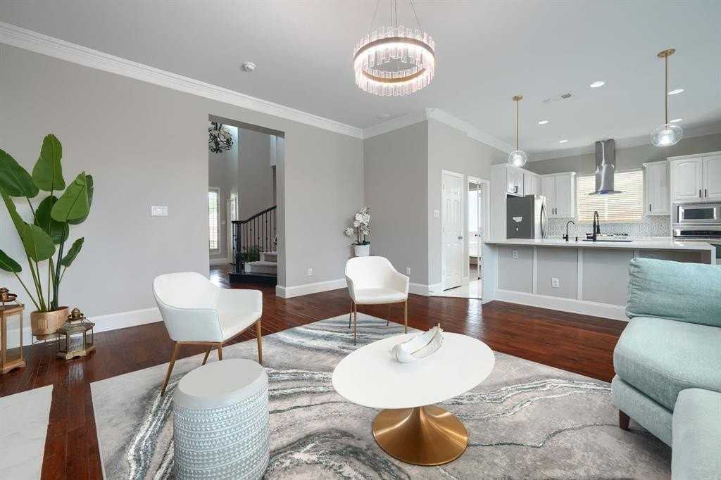 2265 Bannister Dr - Photo 5 of 19