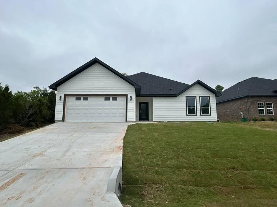 2215 Beverly Dr