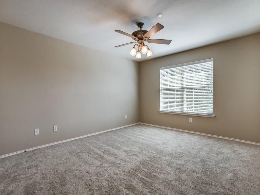 4531 Woodsboro Ln - Photo 5 of 17