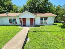 1203 Hall St - Photo 1 of 1