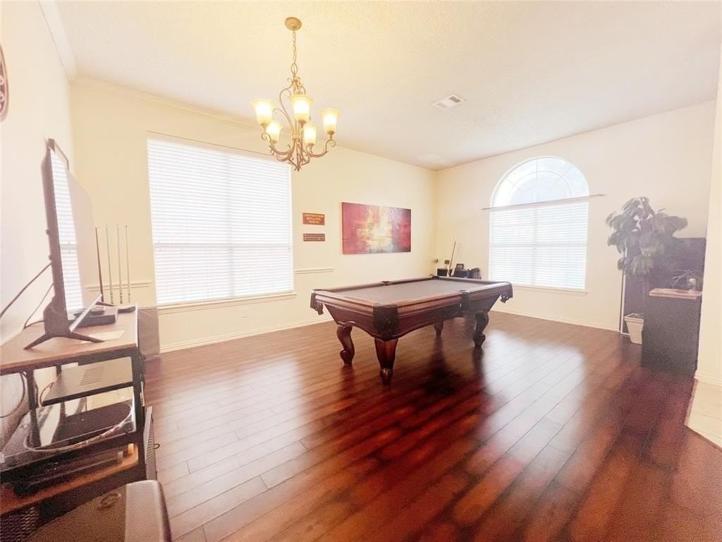 10361 Balsam Dr - Photo 3 of 16