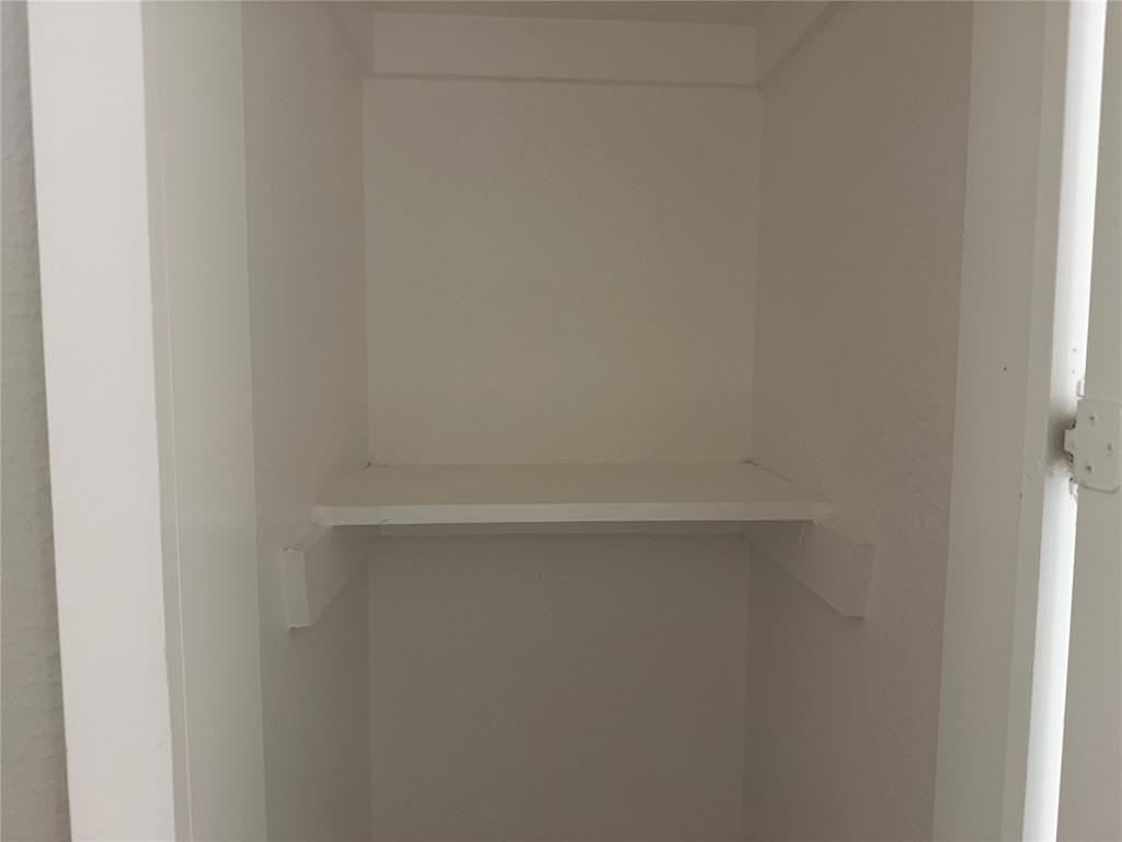4934 Kildare Ave - Photo 6 of 25