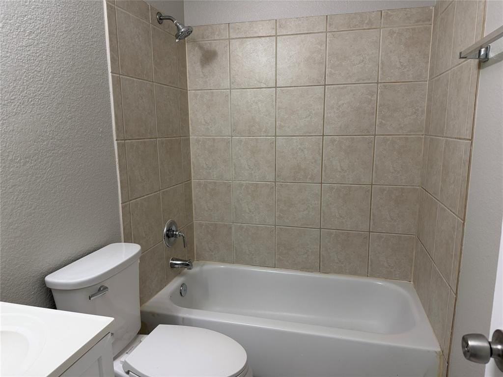 4934 Kildare Ave - Photo 7 of 25