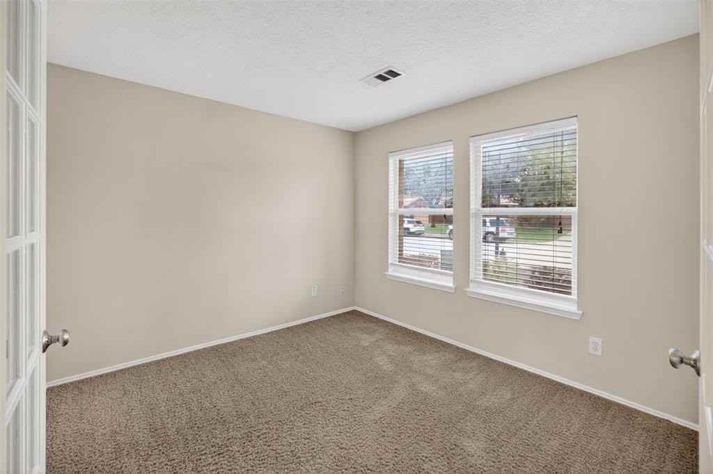4022 Cedar Elm Ln - Photo 2 of 30