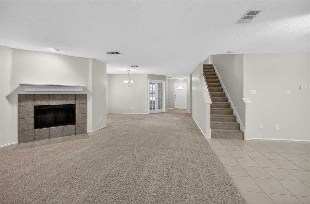 4022 Cedar Elm Ln - Photo 4 of 30