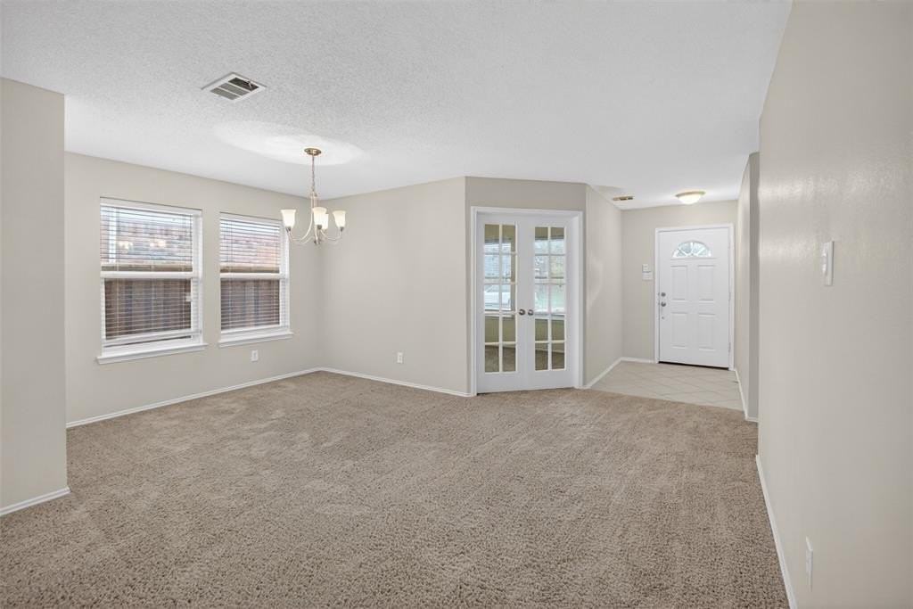 4022 Cedar Elm Ln - Photo 6 of 30