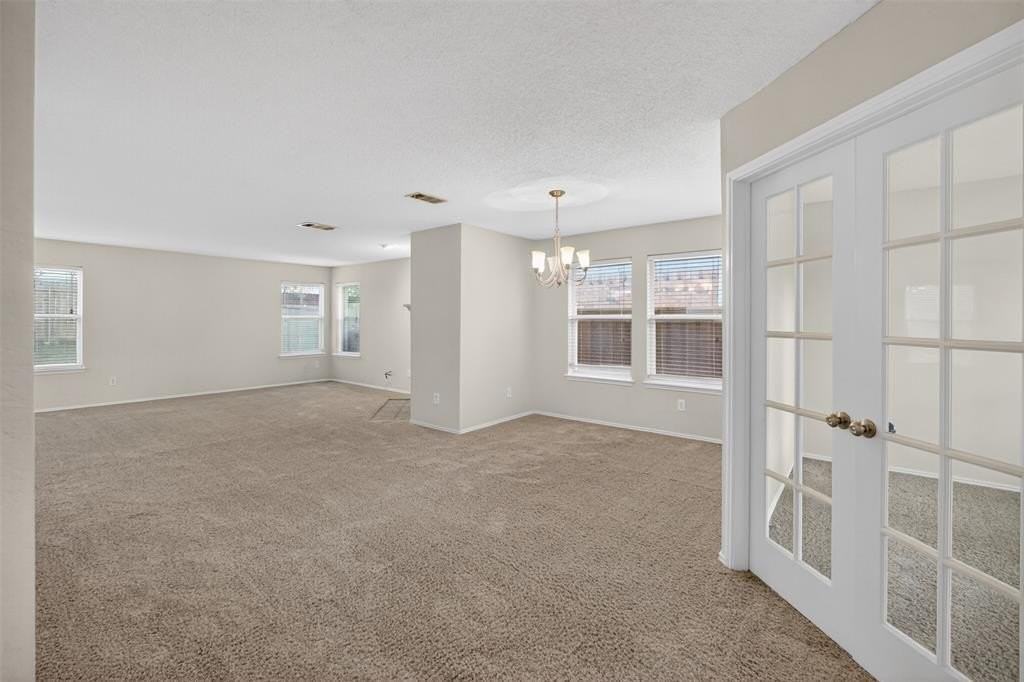 4022 Cedar Elm Ln - Photo 7 of 30