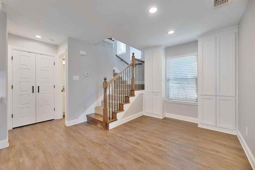 1713 Bronco Rd - Photo 2 of 23