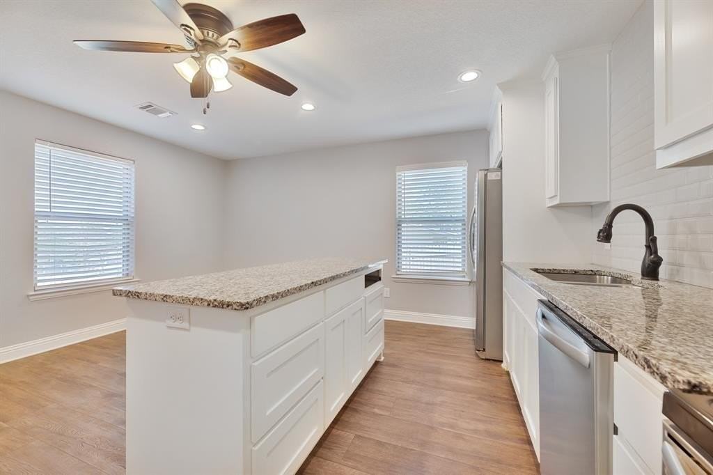 1713 Bronco Rd - Photo 3 of 23