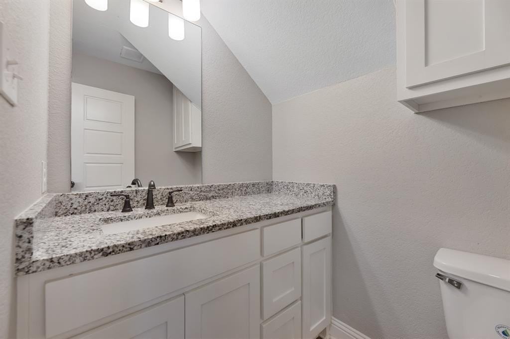 1713 Bronco Rd - Photo 5 of 23