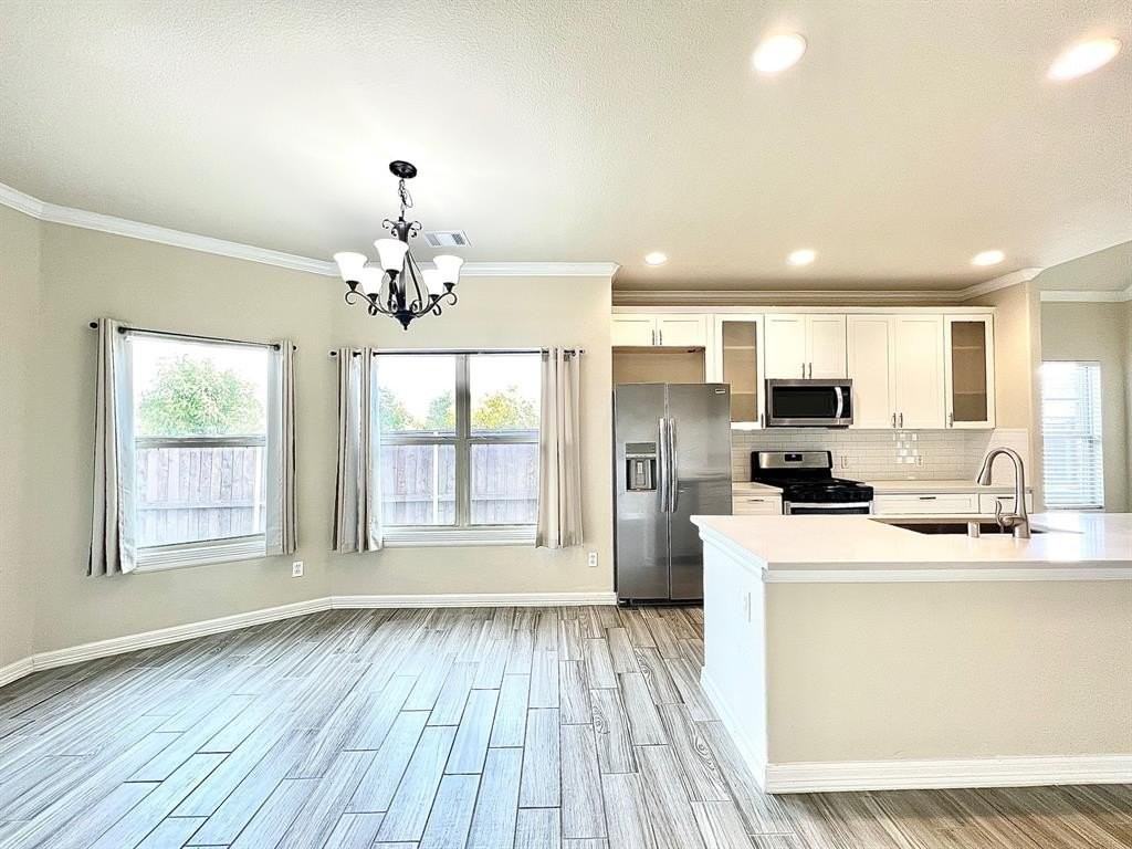 707 Mulberry Ct - Photo 7 of 21