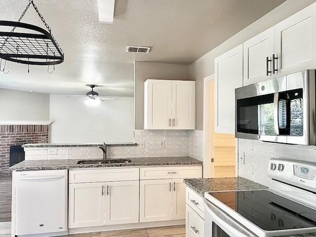 2809 Briargrove Ln - Photo 4 of 20