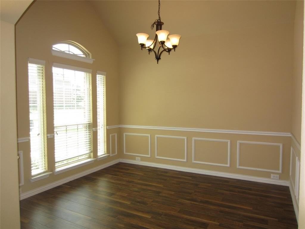 2515 Appaloosa Ln - Photo 4 of 31