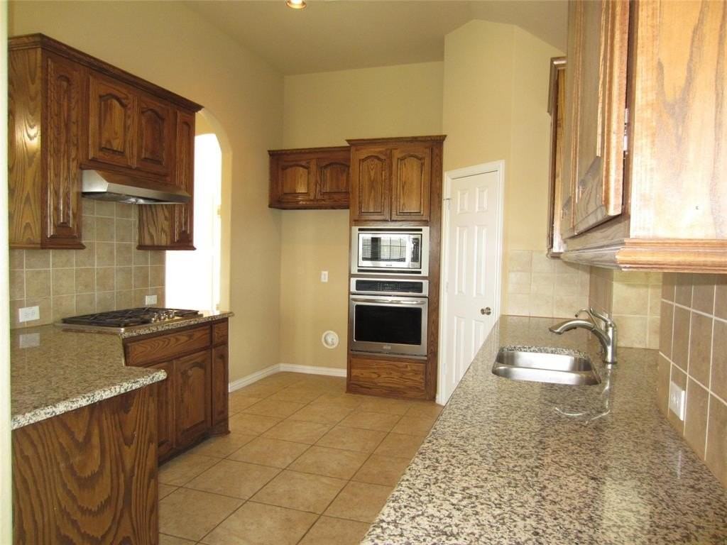 2515 Appaloosa Ln - Photo 5 of 31