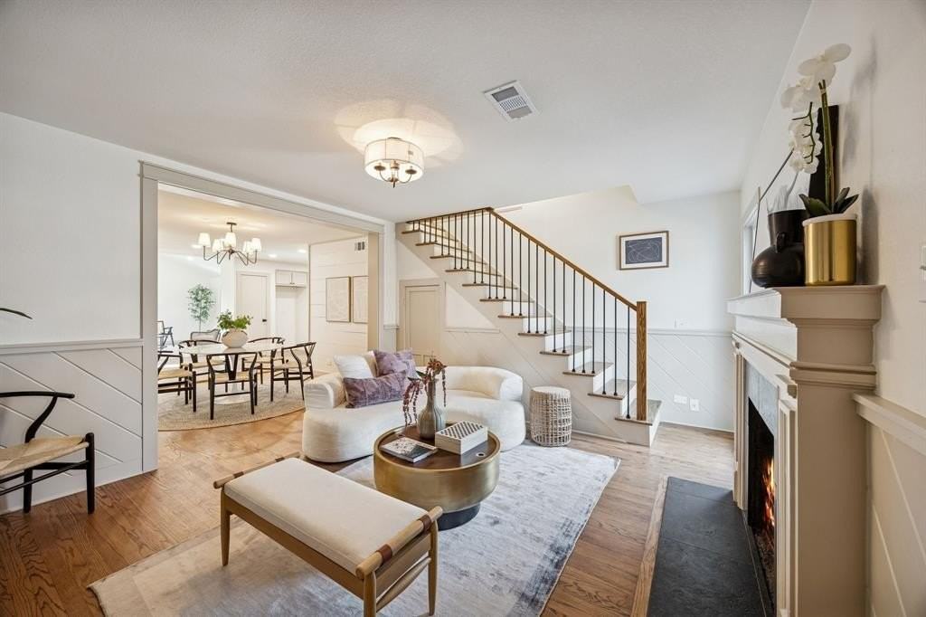 1130 Pioneer Dr - Photo 4 of 29