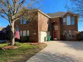featured image of 3313 Woodberry Ln