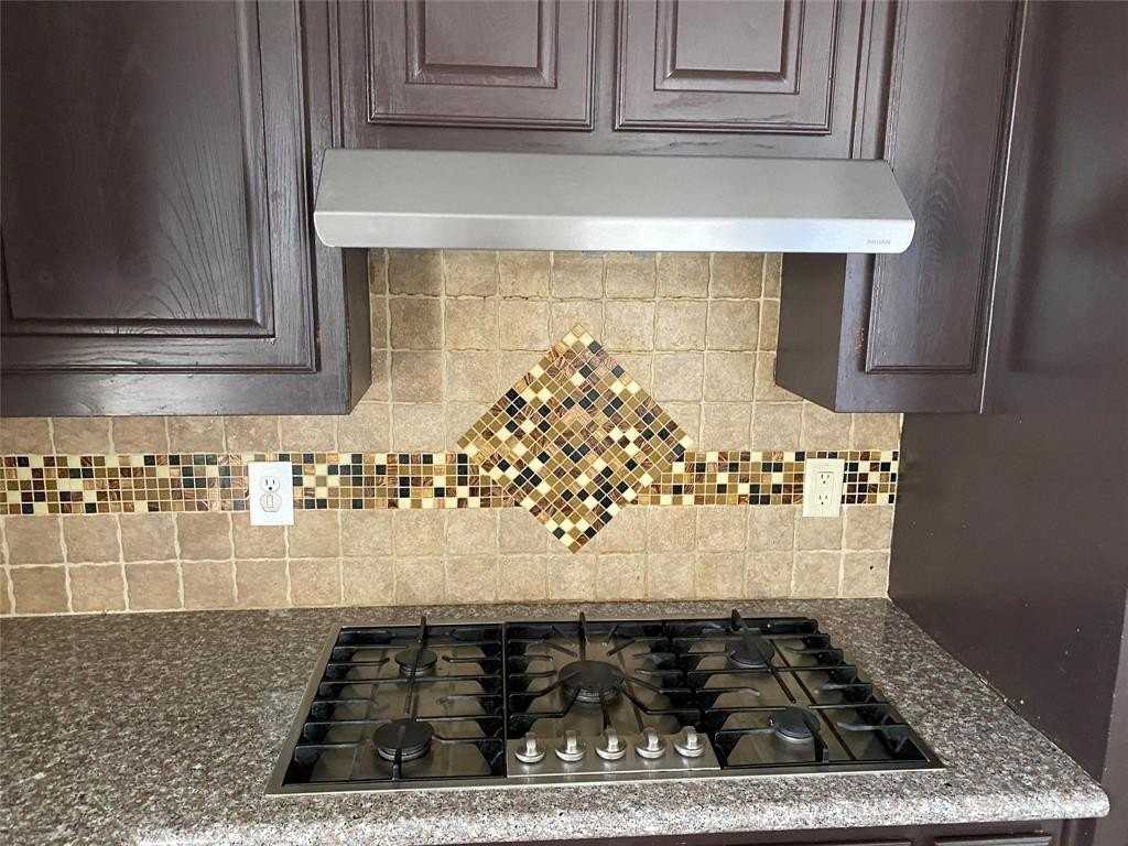 3313 Woodberry Ln - Photo 7 of 14