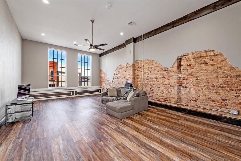 204 W Main St #101 - Photo 2 of 15