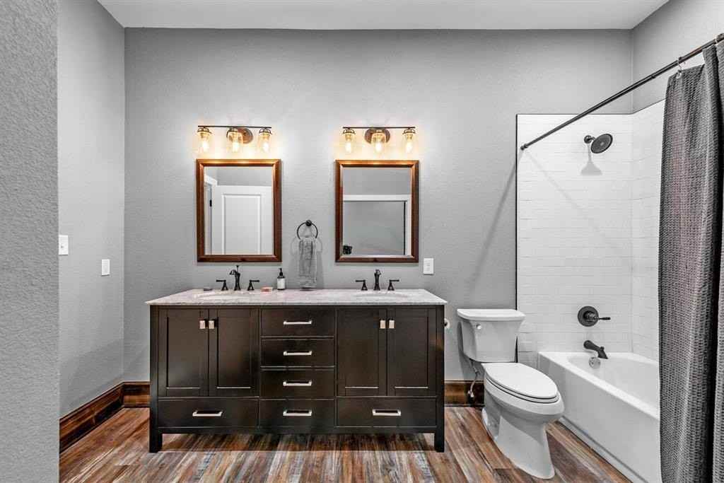 204 W Main St #101 - Photo 5 of 15