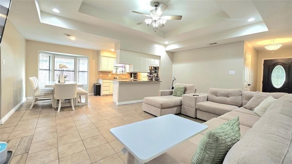 6301 Lotus Dr - Photo 7 of 33