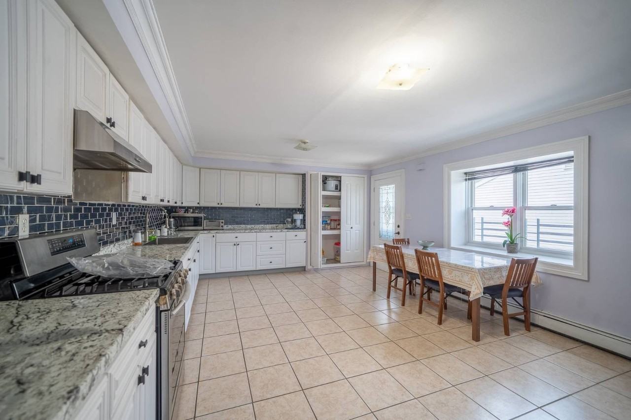 580 Valley Ave #B - Photo 2 of 8