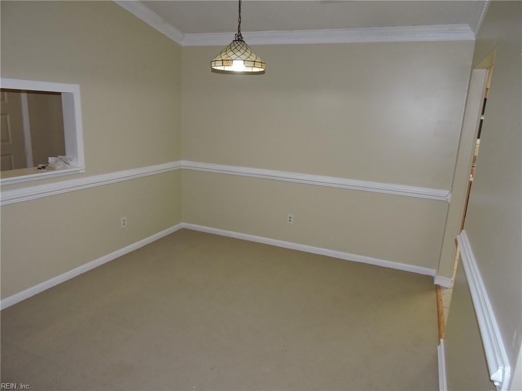 5668 Myers Ct - Photo 4 of 27