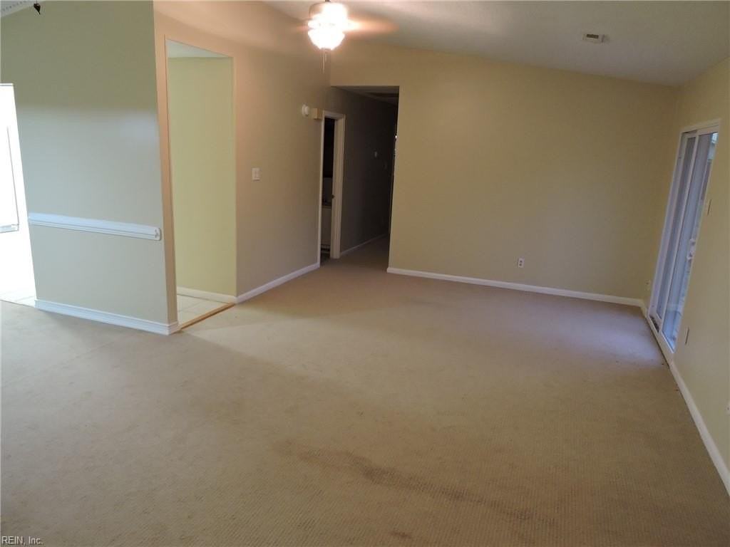 5668 Myers Ct - Photo 6 of 27