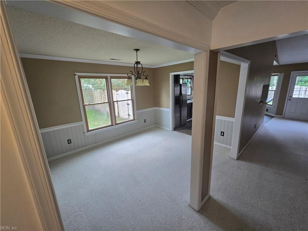 921 Martingale Ct - Photo 3 of 27
