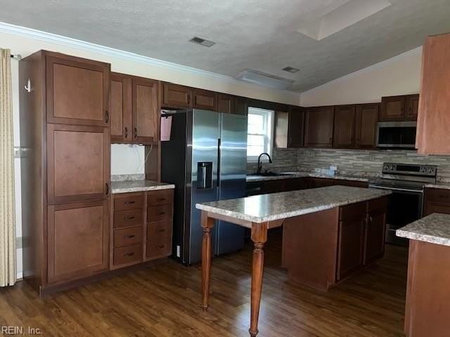 111 Faulkner Rd - Photo 7 of 25