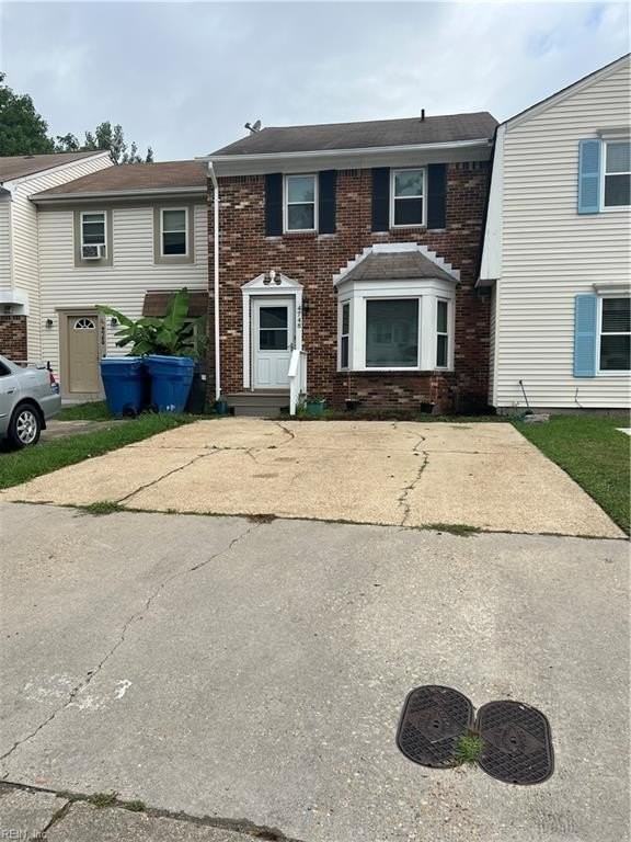 4748 Greenlaw Dr - Photo 6 of 33