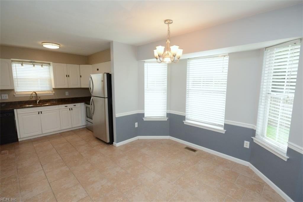 108 Ackiss Ave - Photo 7 of 48