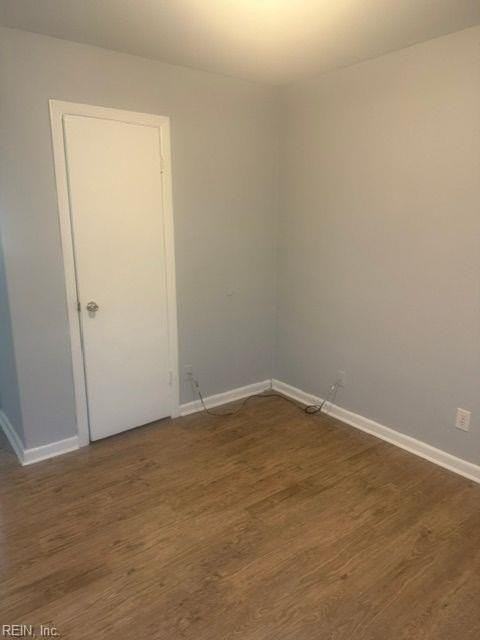 245 Edison Ave - Photo 4 of 21