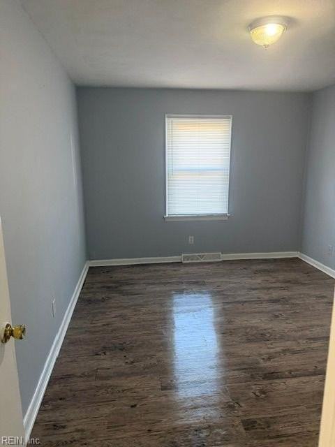 245 Edison Ave - Photo 7 of 21