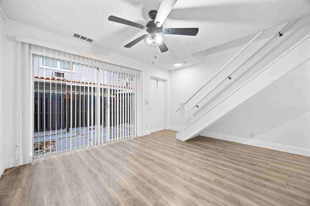 1801 Ne 56th St #7 - Photo 5 of 39