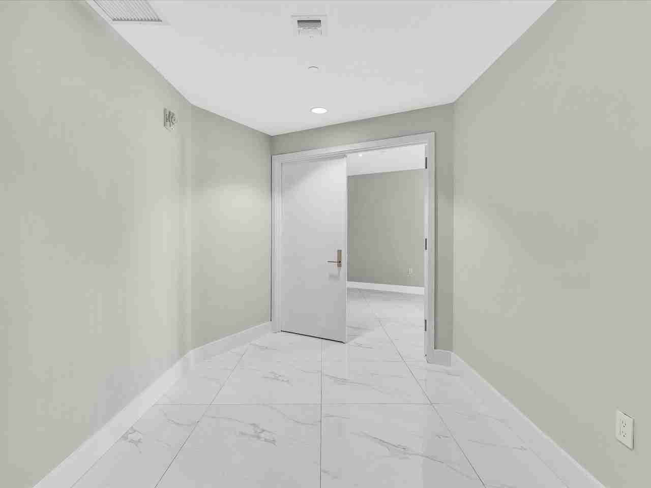 701 N Fort Lauderdale Beach Blvd #802 - Photo 3 of 50