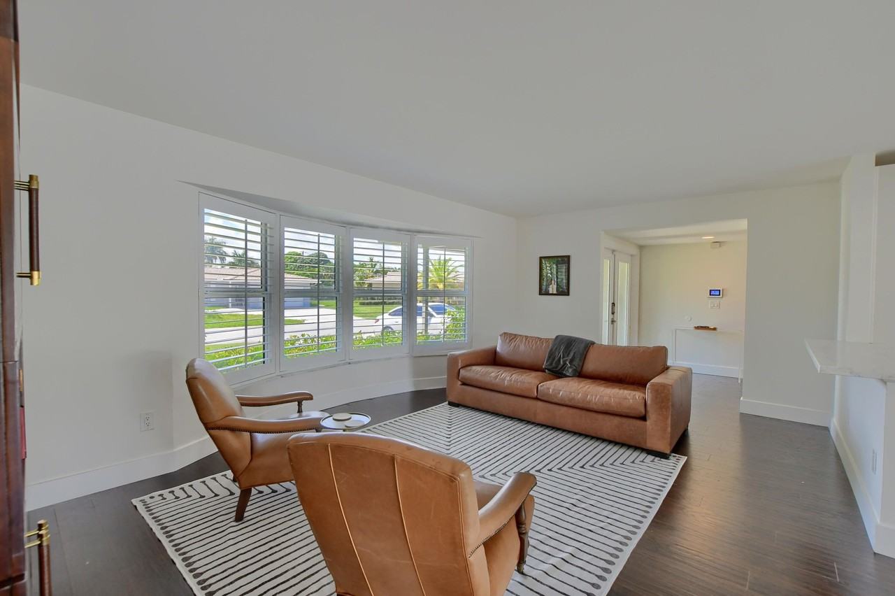 1167 Sw 13th Dr - Photo 2 of 41