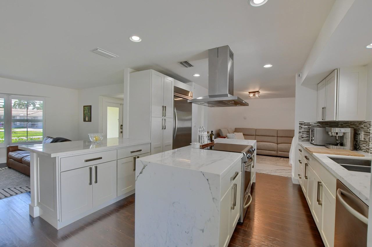 1167 Sw 13th Dr - Photo 7 of 41