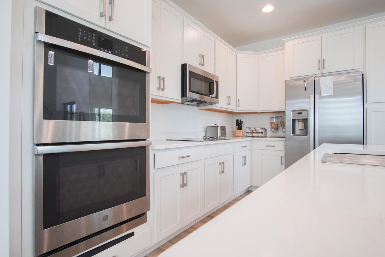 10057 Brickhill Dr - Photo 5 of 24