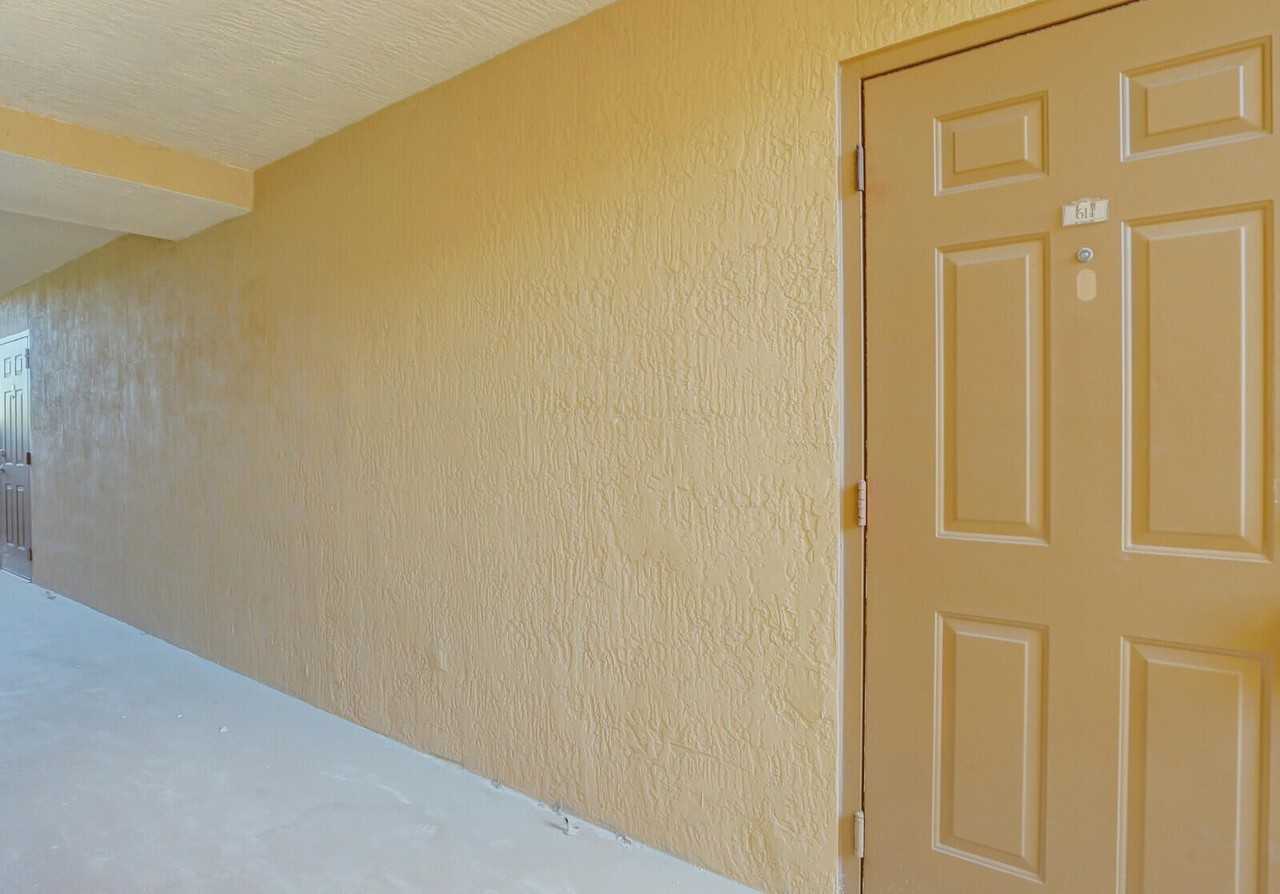 611 Villa Cir - Photo 5 of 24