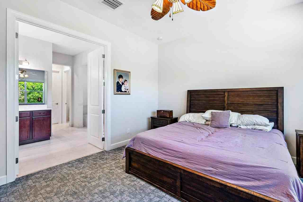 8883 Kingsmoor Way - Photo 7 of 32