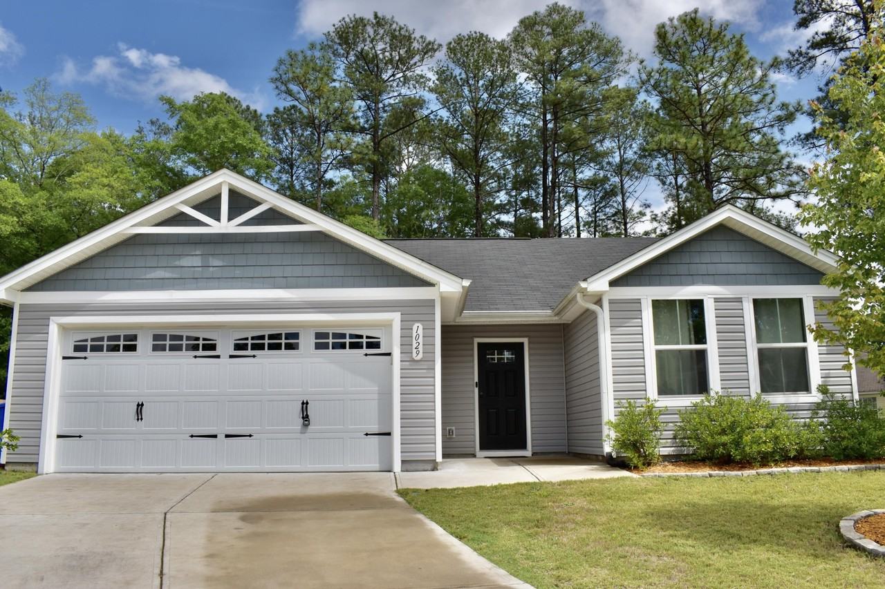 1029 Bermuda Cedar Ln - Photo 3 of 50