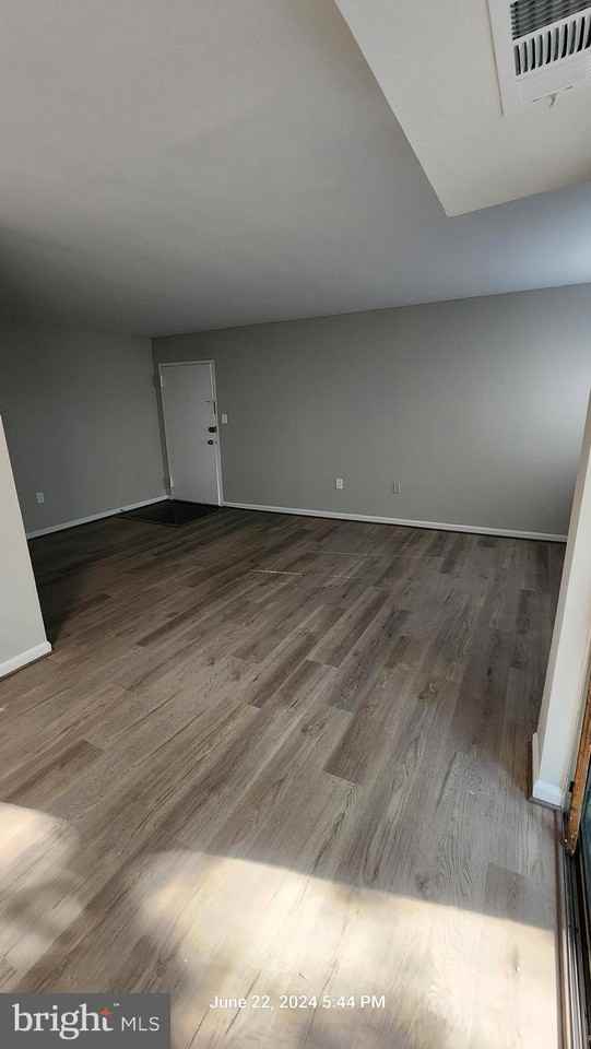 5109 Crossfield Ct #5 - Photo 4 of 17