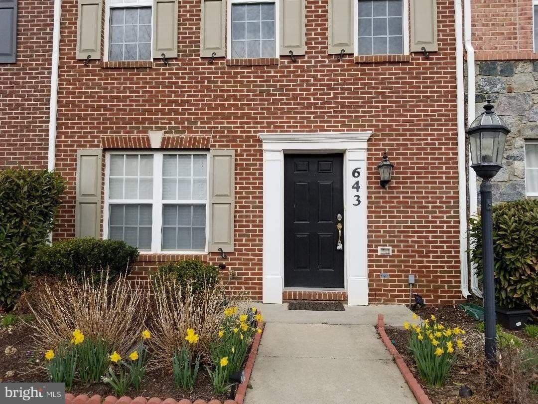 643 Pullman Pl - Photo 2 of 30