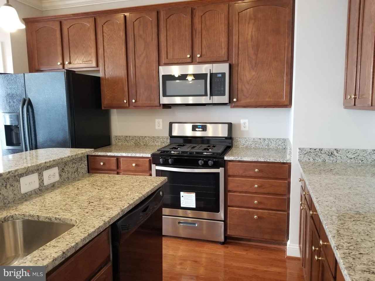 643 Pullman Pl - Photo 5 of 30