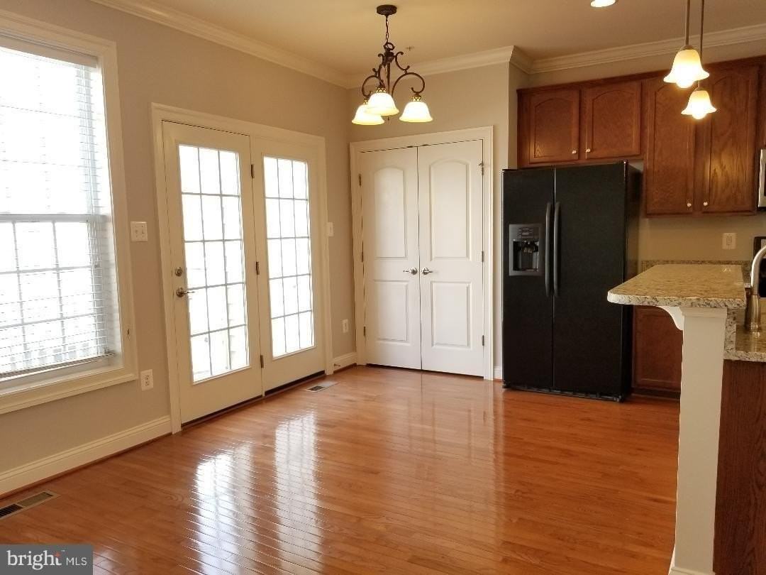 643 Pullman Pl - Photo 7 of 30
